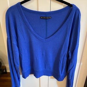 Abercrombie and Fitch cozy v-neck top